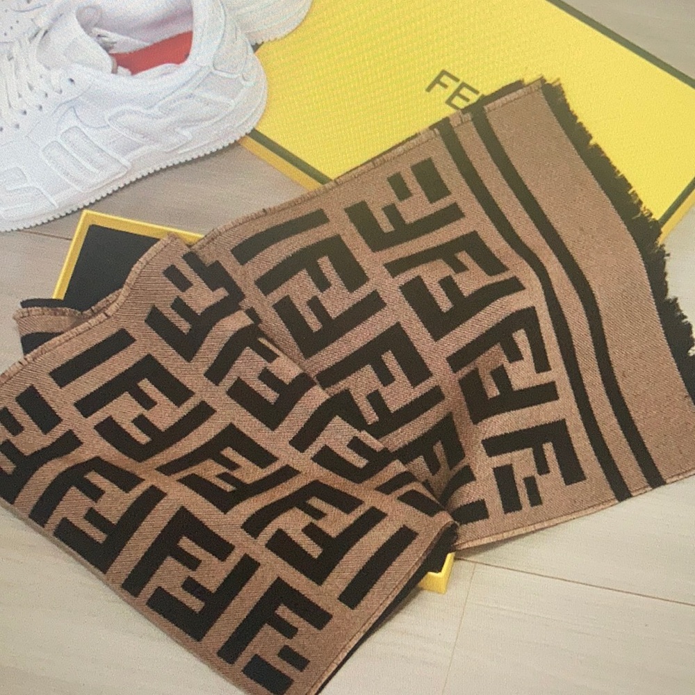 Fendi FF Pattern Wool and Silk yarn Scarf